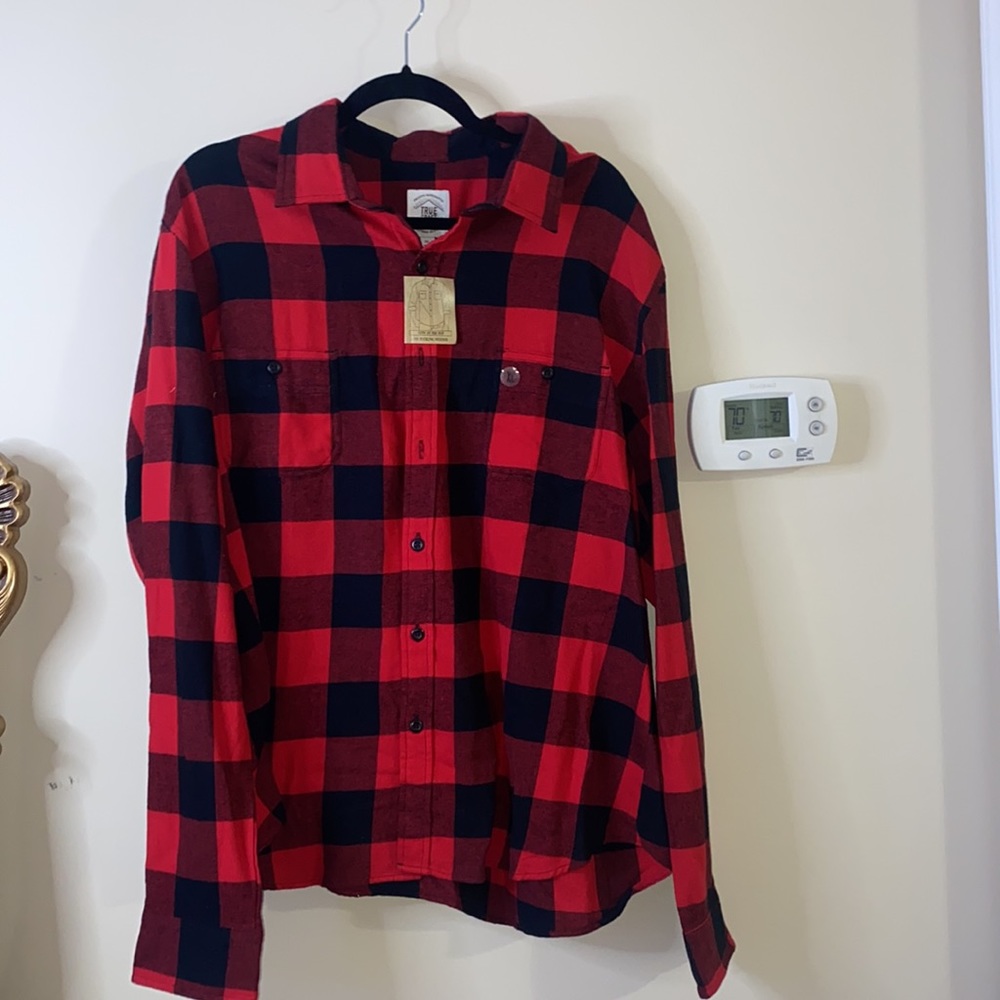 Men’s Checkered Button Up